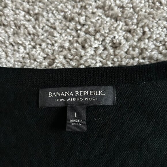 Banana Republic Womens Sz L Black V-Neck Sweater 100% Merino Wool Pullover - Picture 5 of 9